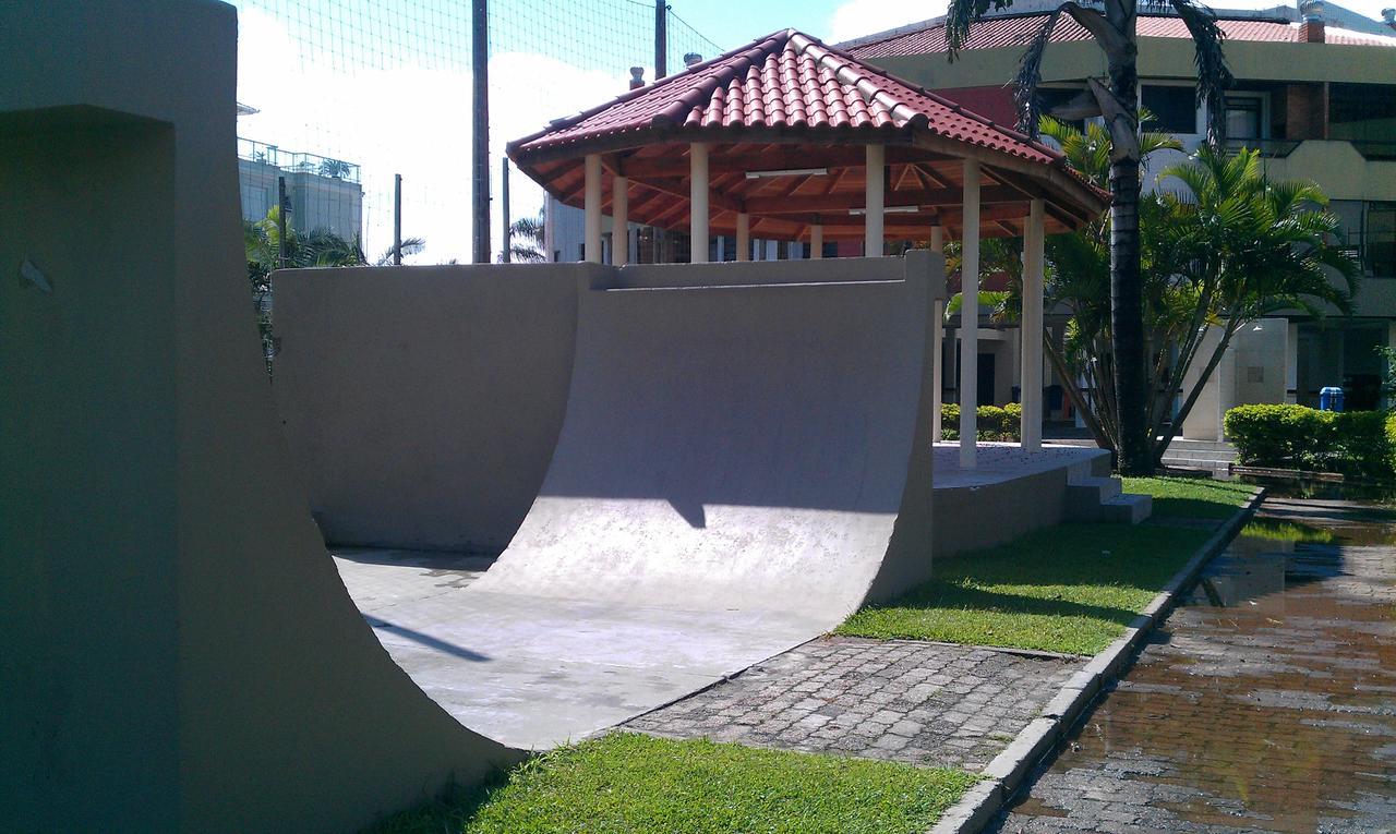 フロリアノポリスLinda Cobertura Frente Mar Com Piscina Privativa E Pe Na Areia!アパートメント エクステリア 写真